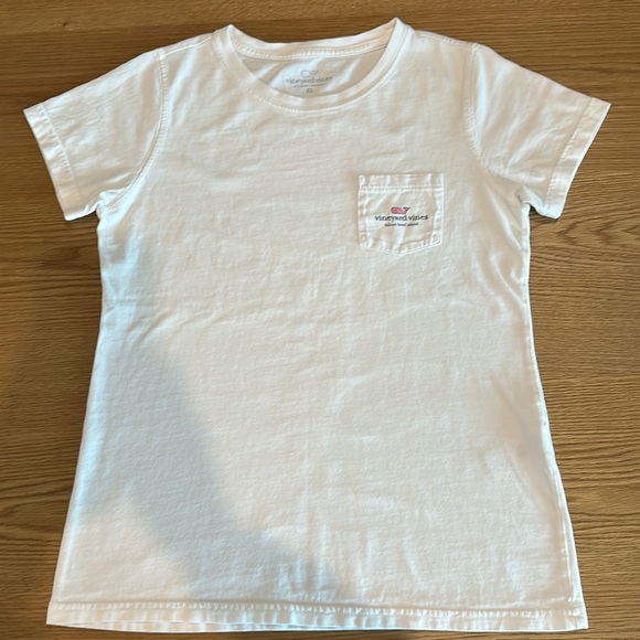 💛 VineYard Vines Short Sleeve top 💛 - Picture 1 of 4